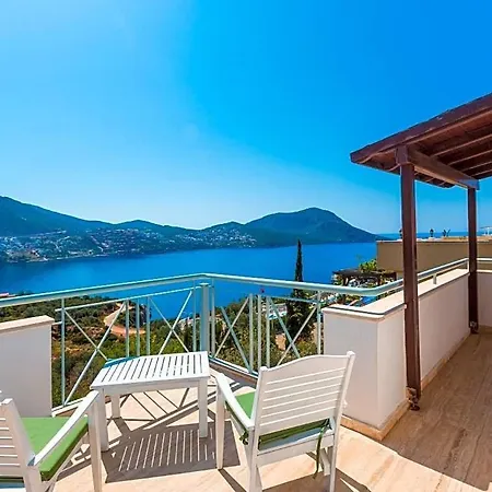 Sleeps 10 Pool Air Con Wifi Vilă